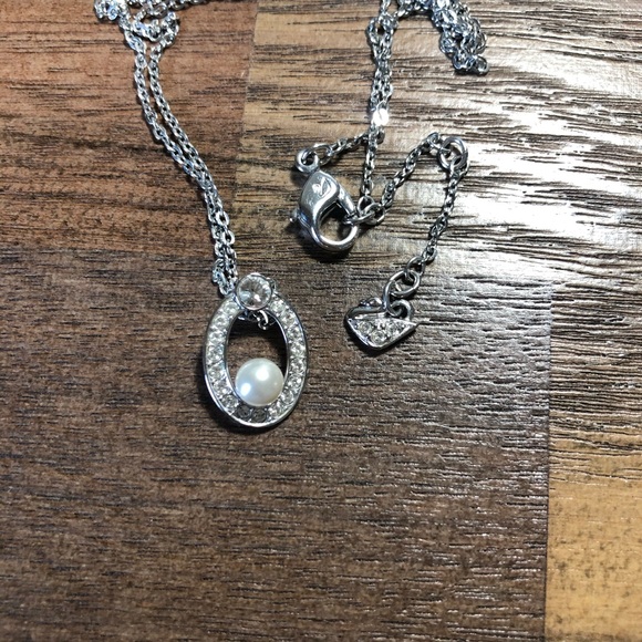 Swarovski Earings and Necklace Set - Picture 6 of 8